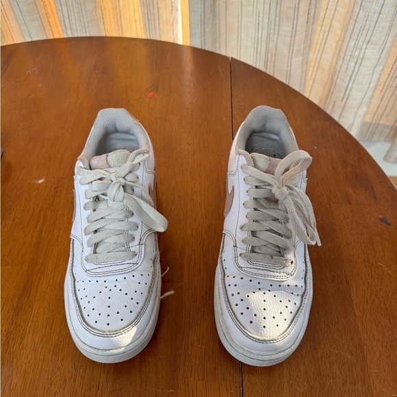 Nike Court Vision low top leather lace up sneakers size 8 blush pink swipe - Picture 2 of 7